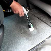 Washing car floor mat with Brush Gun